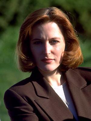 Gillian Anderson/outdoors - serious