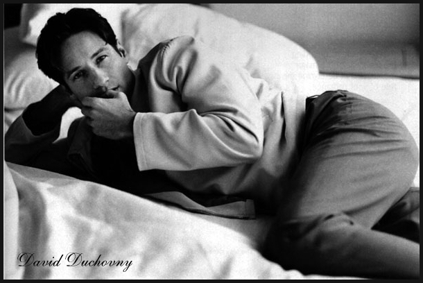 David Duchovny/bed
